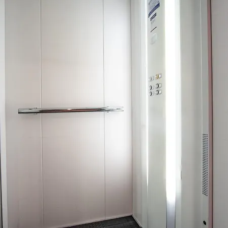Mamidom - Beloura Byron Apartman *